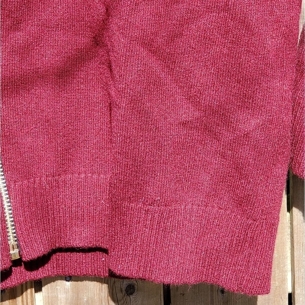 Red Sweater - Picture 4 of 8